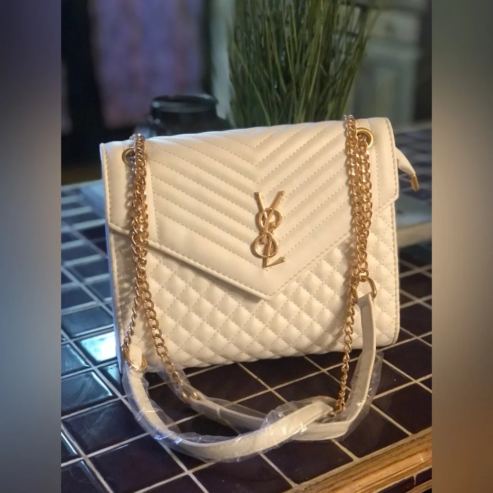 🖤BOUTIQUE PURSE🖤 - Picture 1 of 15